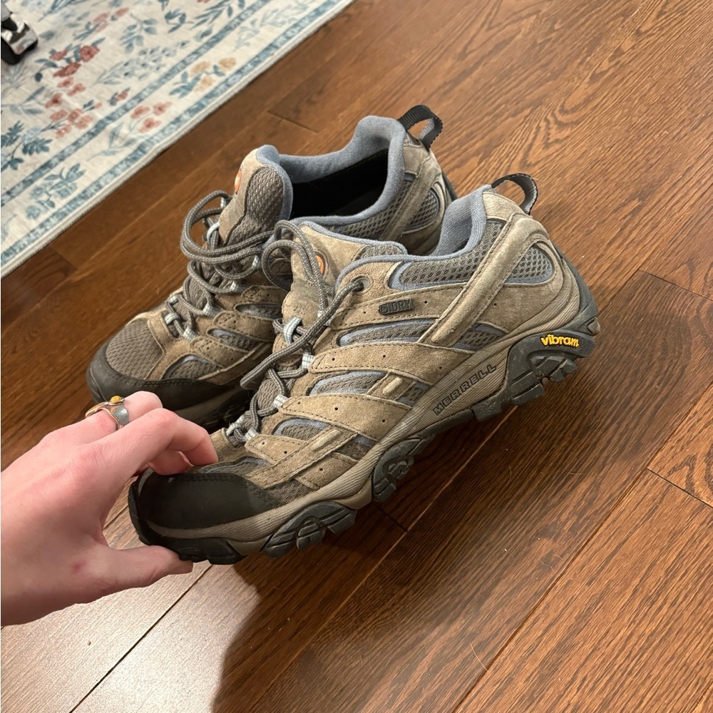 Merrell Women’s Brown and Black Athletic Shoes - Picture 8 of 11